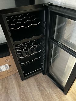 Wine Enthusiast 18 Bottle Wine Fridge