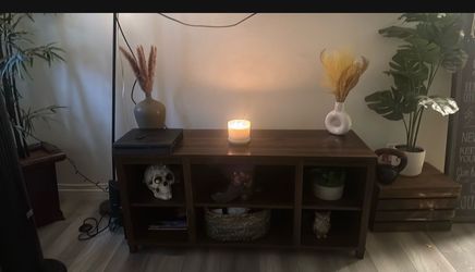 Tv console