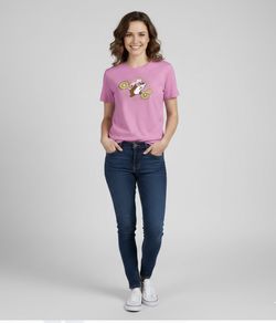 Buc-Ees Pink Graphic T-Shirt With Daisy & Beaver Print "Love Me Some Boots & Buc-Ees" Design S