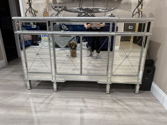 TV Stand With Drawers