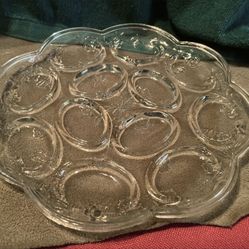 Vintage Egg Plate / The Savannah Collection by Tuscany