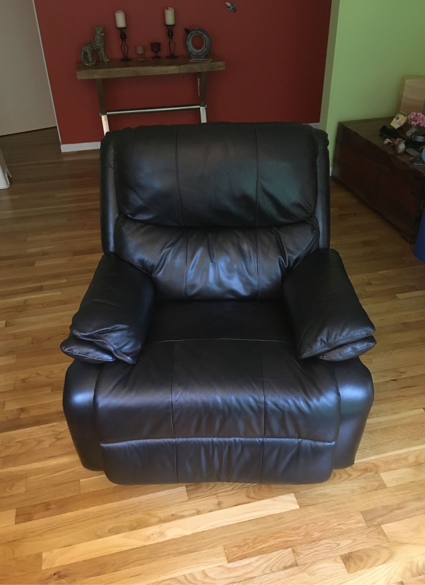 Great shape recliner