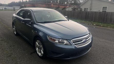 2010 Ford Taurus