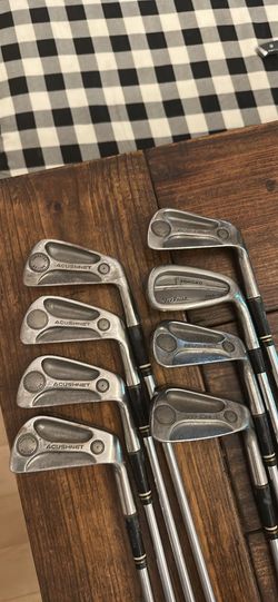 Titleist RH Irons
