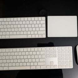Apple Magic Keyboard, Magic mouse, Magic Track Pad 