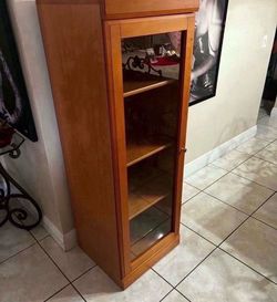Cabinet With Glass Door & 3 Shelves