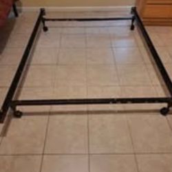 HEAVY DUTY QUEEN , FULL OR TWIN SIZE BED RAILS / FRAME ON FOUR STANDS (on wheels)