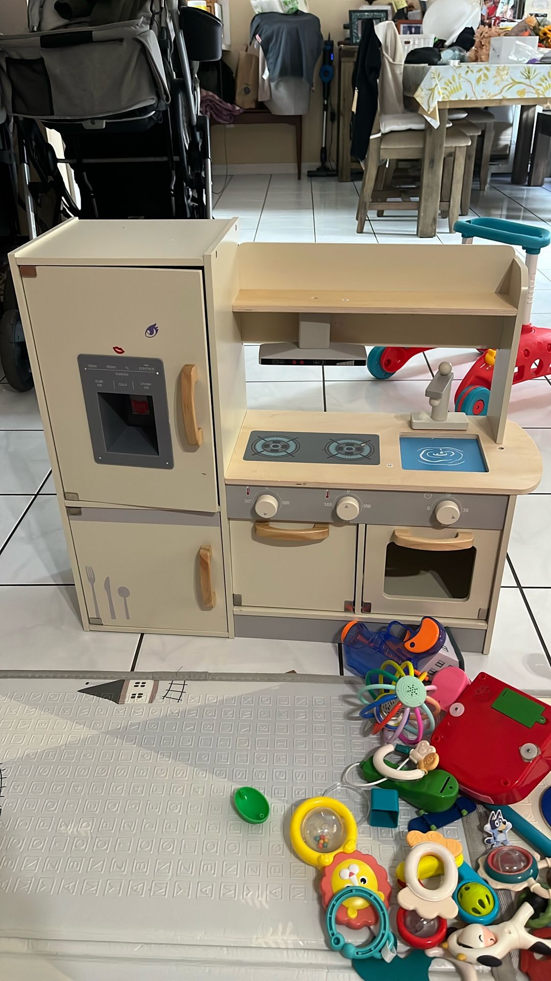 Kids Play Kitchen