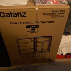 Galant Retro Bebop Blue Refrigerator