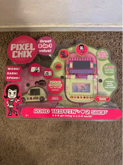 Mattel Pixel Chix- unopened
