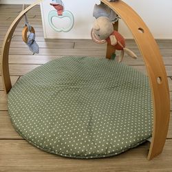 Ingenuity Cozy Spot Reversible Duvet Activity Gym with Wooden Toy Bar - Loamy: Folds For Easy Transport, Fabric, No Theme