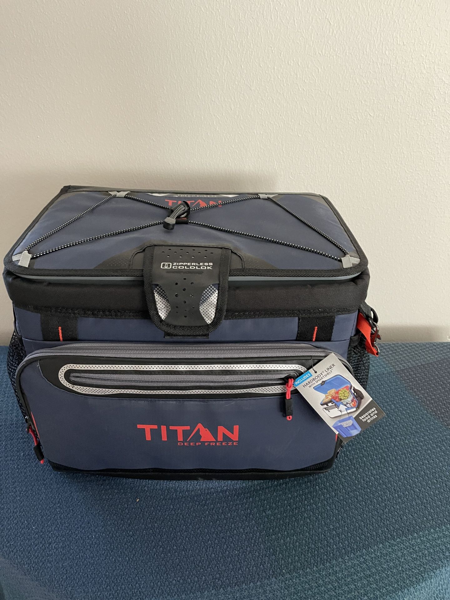 Titan Zipperless Cooler - New