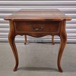 Ethan Allen Country French Lamp Table