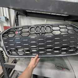 Audi Grill S5