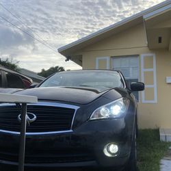 2012 Infiniti M37