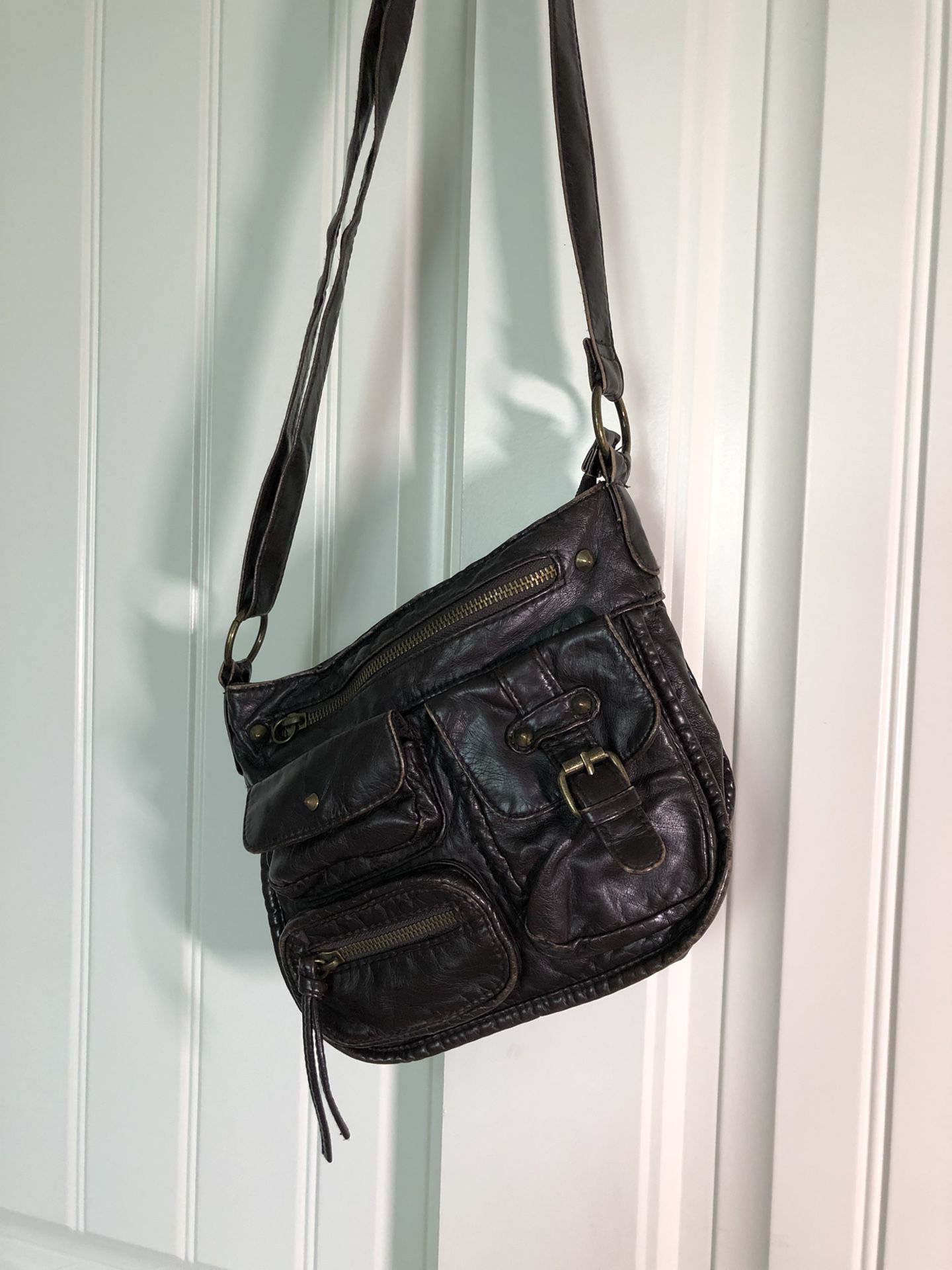 Chocolate Leather Handbag w/ pockets 