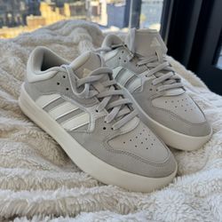 Adidas Court 24 Women Shoes Size 7.5 NEW