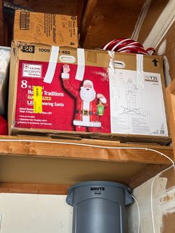 8 foot Santa