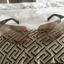 Versace sunglasses great deal!! Purchased in a European boutique .. Look at my ratings!!!!