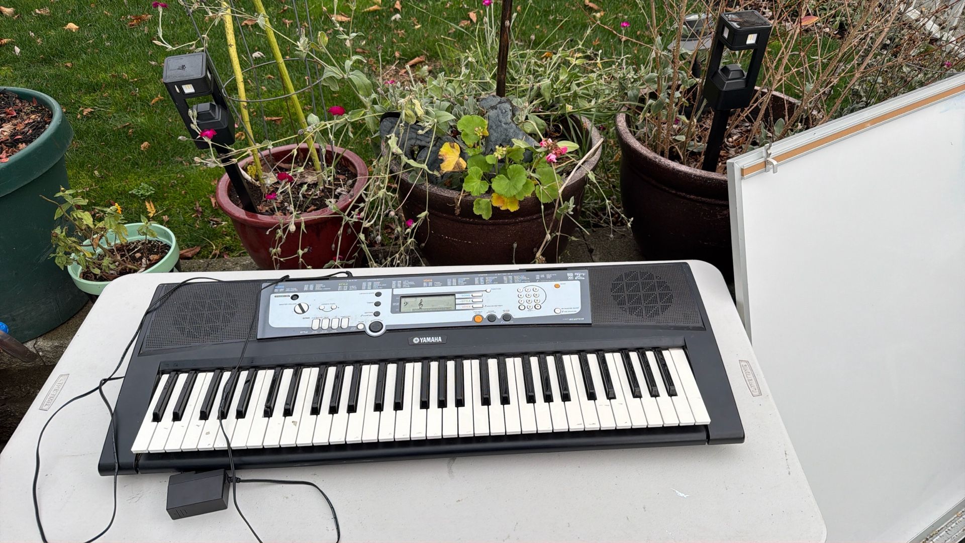 Yamaha Electric  Keyboard Piano 