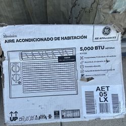 GE AC 5,000 BTU Like New 