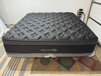 Helix Sunset Elite King Mattress - LIKE NEW! Delivery Available!