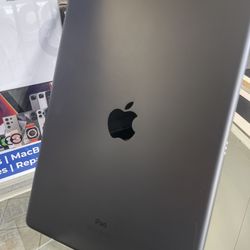 iPad 8th Gen 32 GB WiFi 