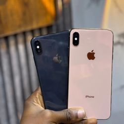 iPhone XS Max Unlocked With Warranty 