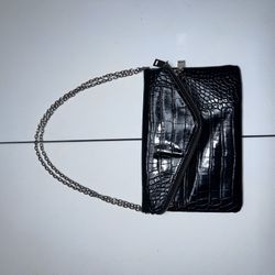 2 Purses For $10