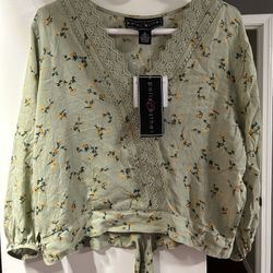 Xl new with tags pretty shirt