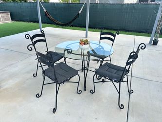 Wrought iron dining table set