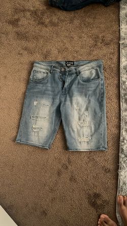 refinery republic size 34 waist jean shorts in lighter denim