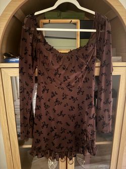 Fashion nova dress size L
