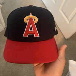 ANGELS FITTED 7 1/8 GREEN BRIM USED LIKE TWICE