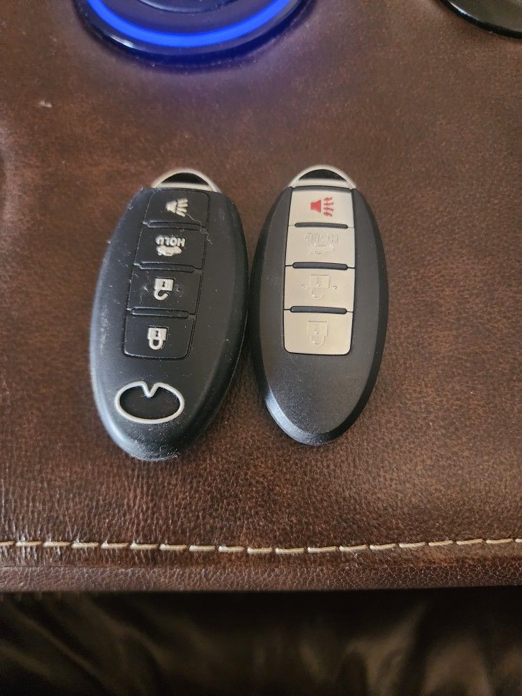 INFINITI KEY FOBS