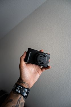 Sony ZV-1F Content Creator Camera 🔥🔥🔥🔥🔥