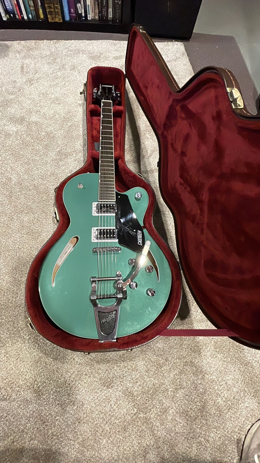 Gretsch G5630T- CB electric guitar with new hard case