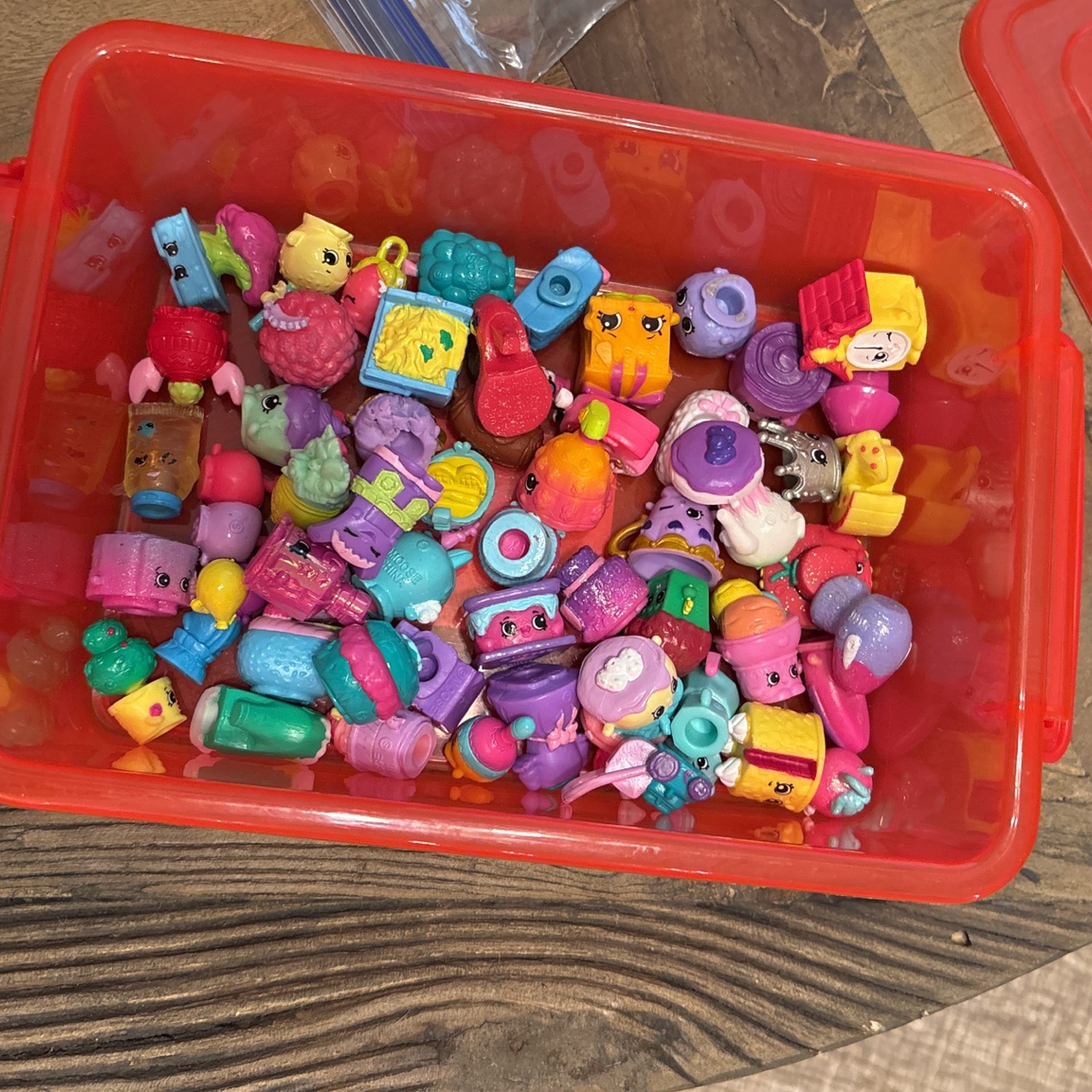 SHOPKINS LOT