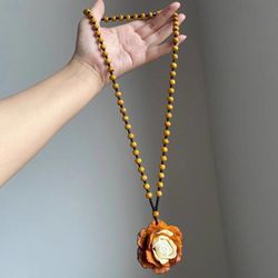Vintage brown beaded flower necklace unique versatile temperament long Melad clavicle chain