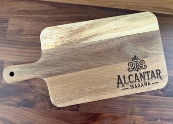 Personalized Family Name Cutting Board – Custom Engraved