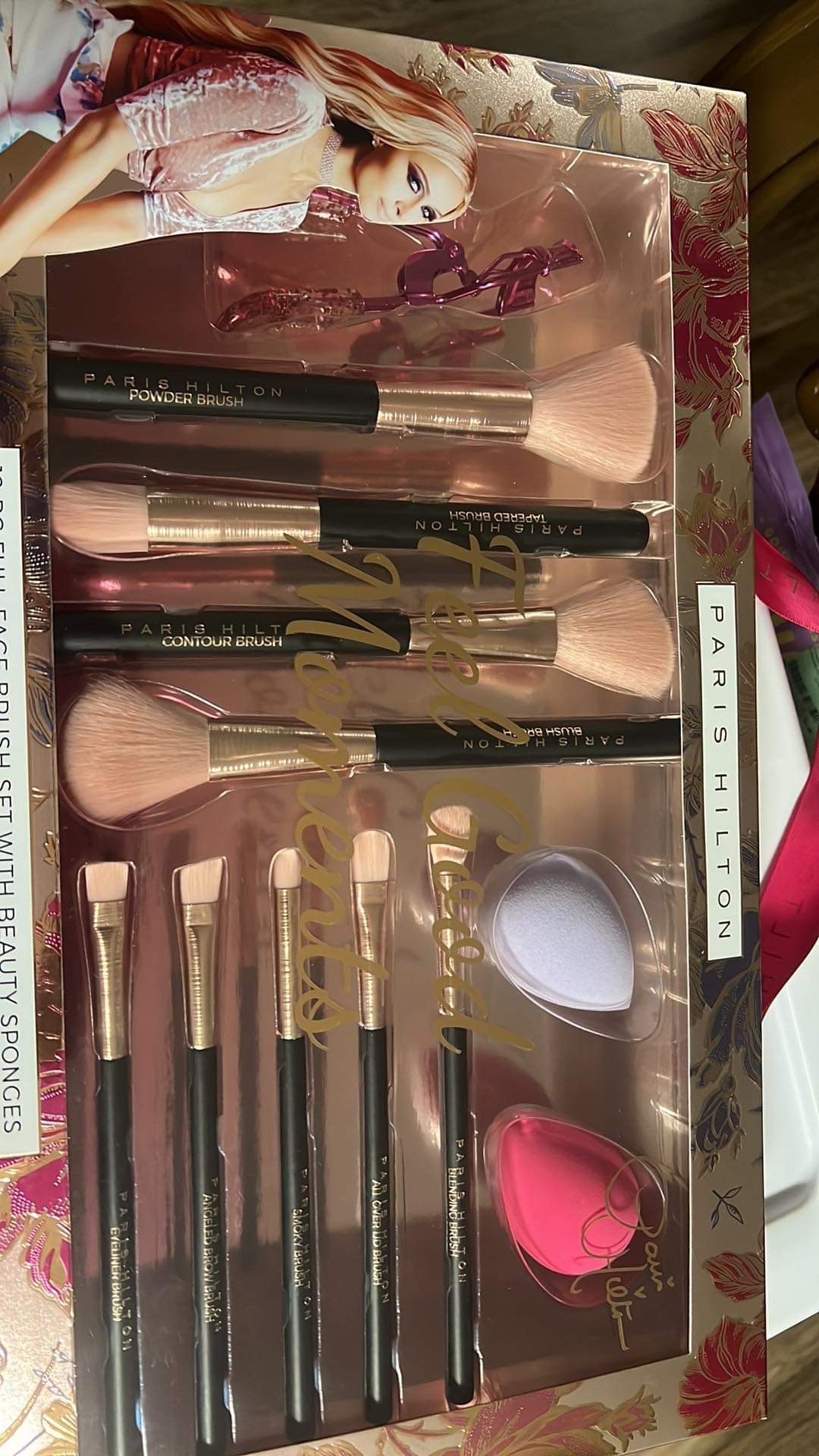 Brochas de Paris Hilton for Sale in Fresno CA OfferUp