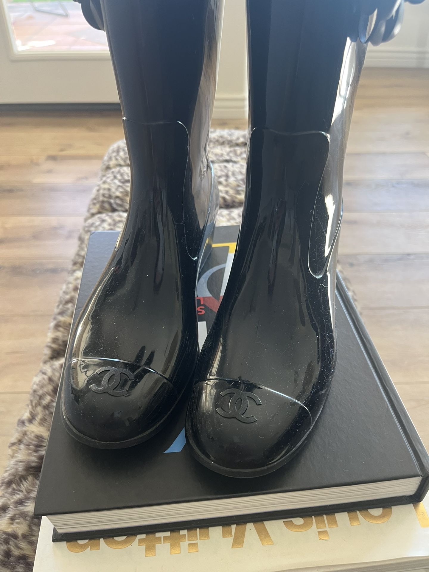 Chanel 🖤🤎 Rain Boots 🖤🤎 Authentic