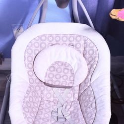 Graco Baby Bouncer Seat with Harness