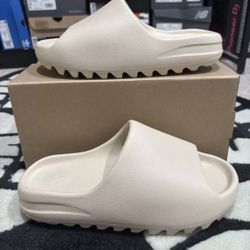 Adidas Yeezy Slide Bone Size 11
