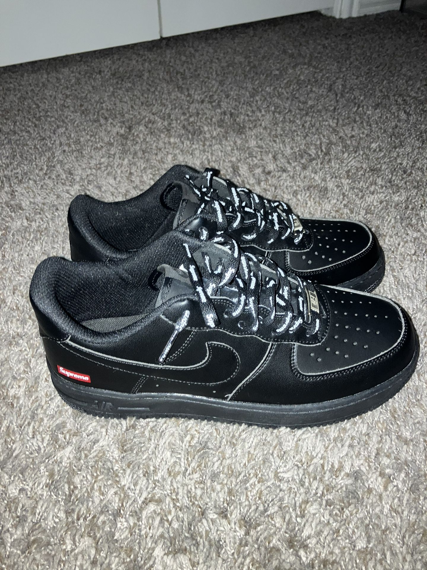 Supreme Black Air Force 1