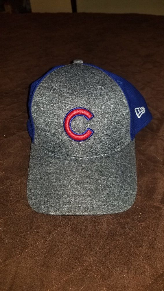 Chicago Cubs hat. Size medium / large. Stretch fit. Like new.