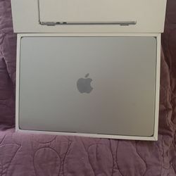  New Mac Book Air 