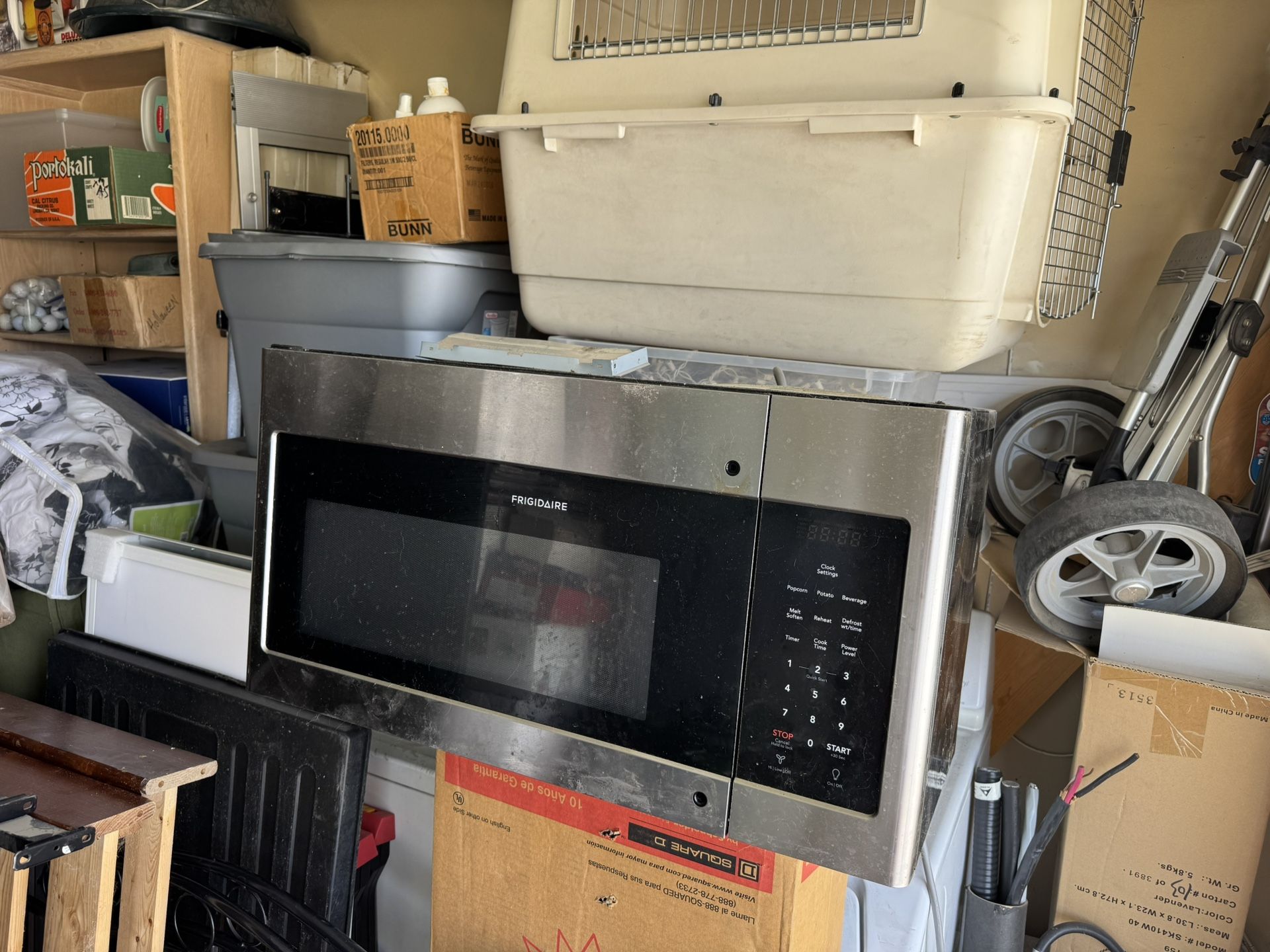 Fridgeaire Microwave