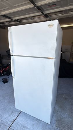 Frigidaire Top-Freezer Refrigerator White delivery available