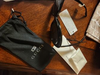 NWT On GUCCI SUNGLASSES REAL